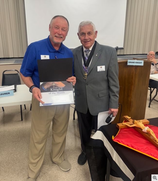 Brother Bob Kulas with GK John Weidert receiving the December 2024 Knight of the Month Award